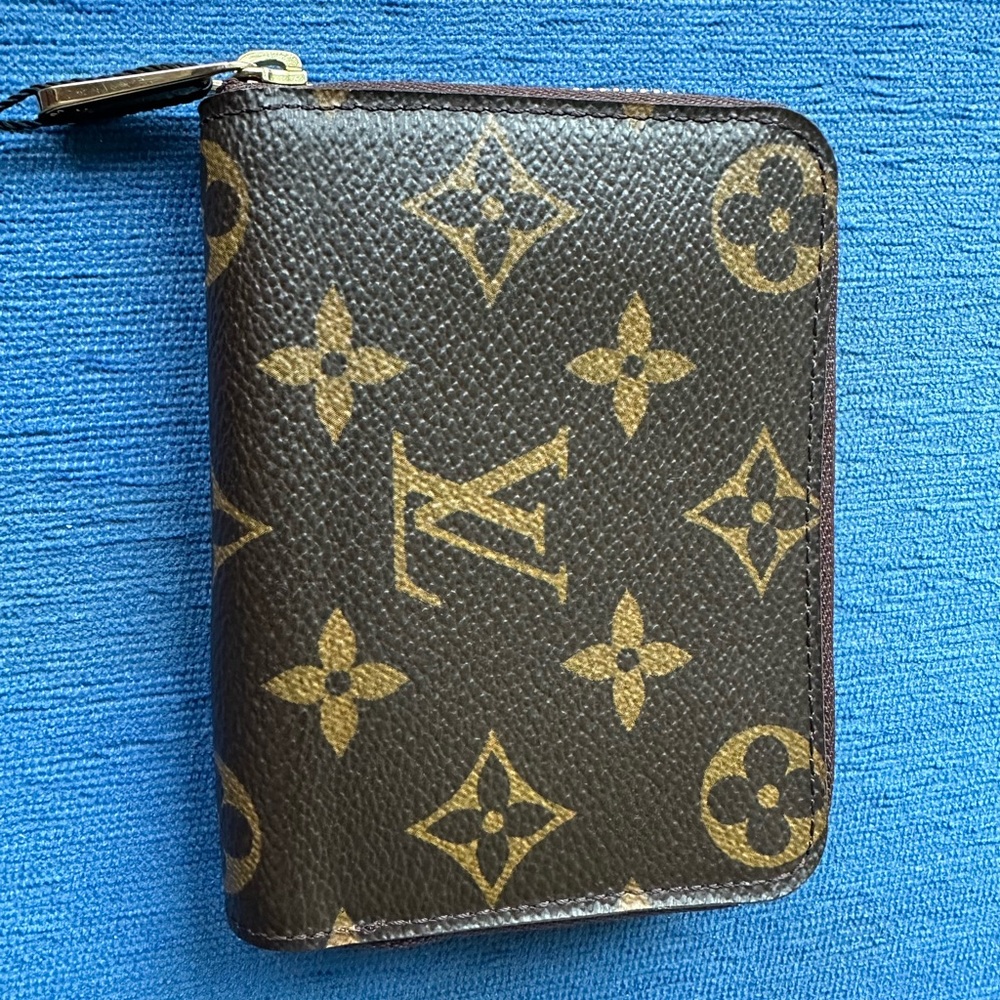 Louis Vuitton Brown and Gold Zippy Coin Purse